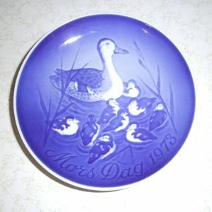 B&G Bing And Grondahl Mors Dag Mother’s Day 1973 C